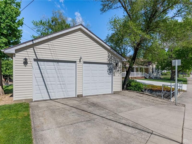 131 N Maple Avenue, Fairborn, OH 45324 Photo 2