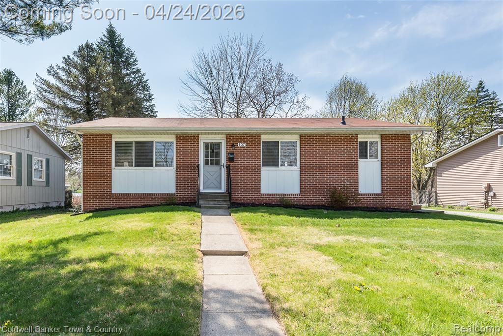 707 Glenwyth Road , Brighton, MI 48116 Main Photo