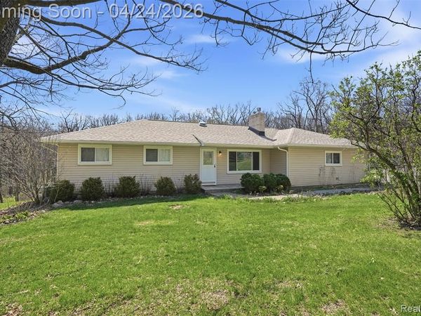 5074 Perryville Road , Groveland Twp, MI 48442