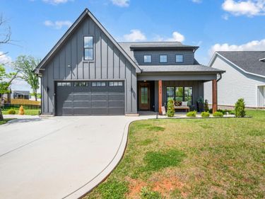 719 Elmwood Ave, Lynchburg, VA 24503