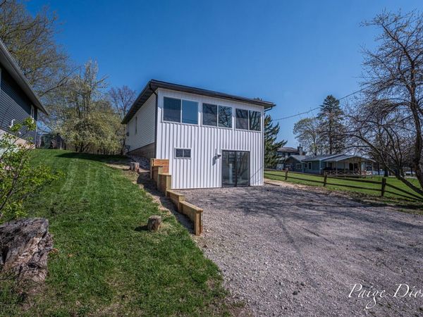 11069 Crooked Lake Drive NE, Rockford, MI 49341