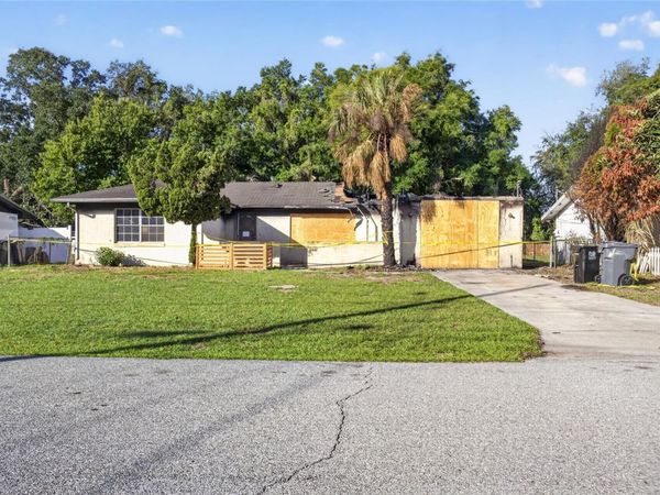 131 TREMONT DRIVE , WINTER HAVEN, FL 33884