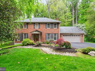 11810 CLARA WAY, FAIRFAX STATION, VA 22039