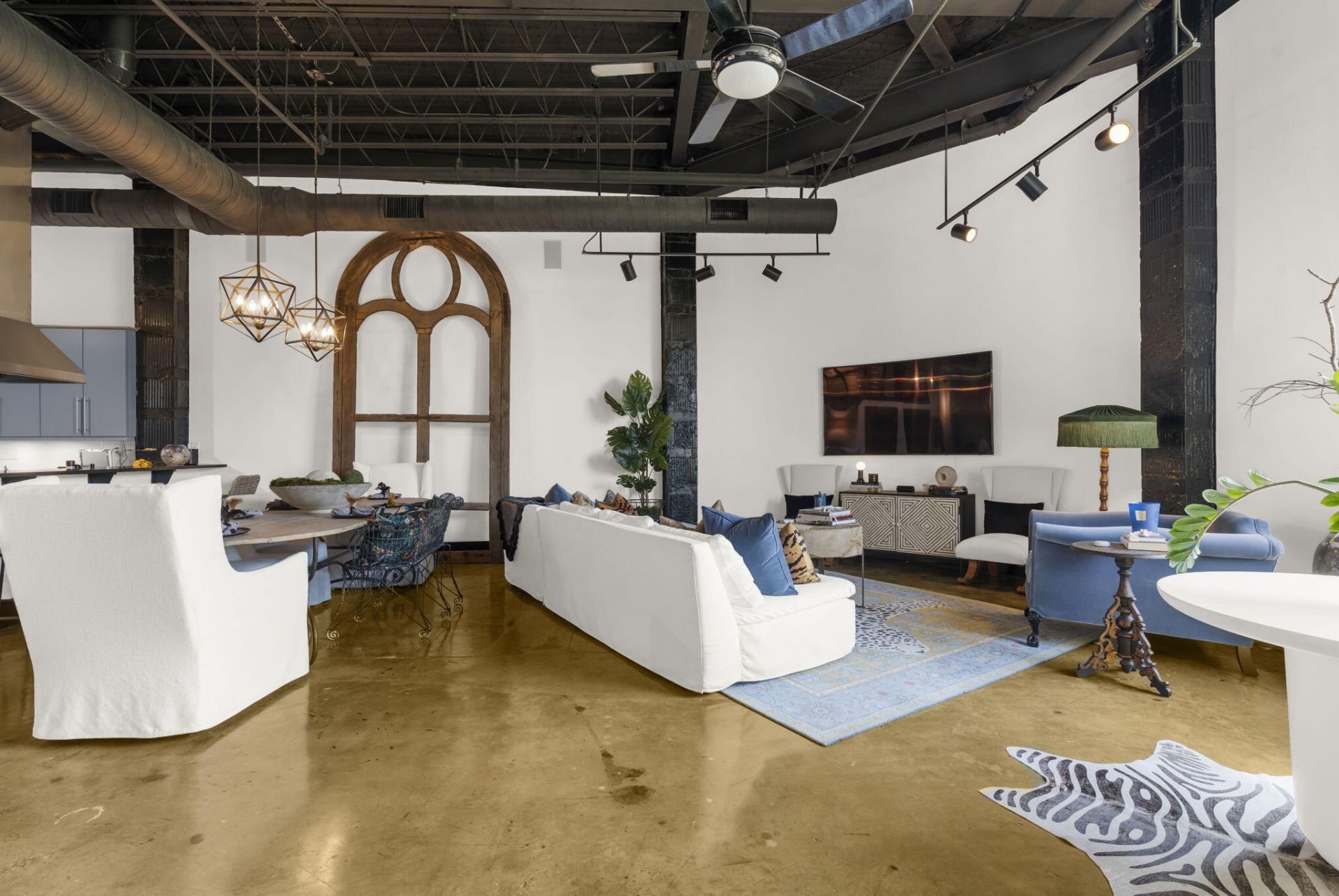 517 King Street Photo 17