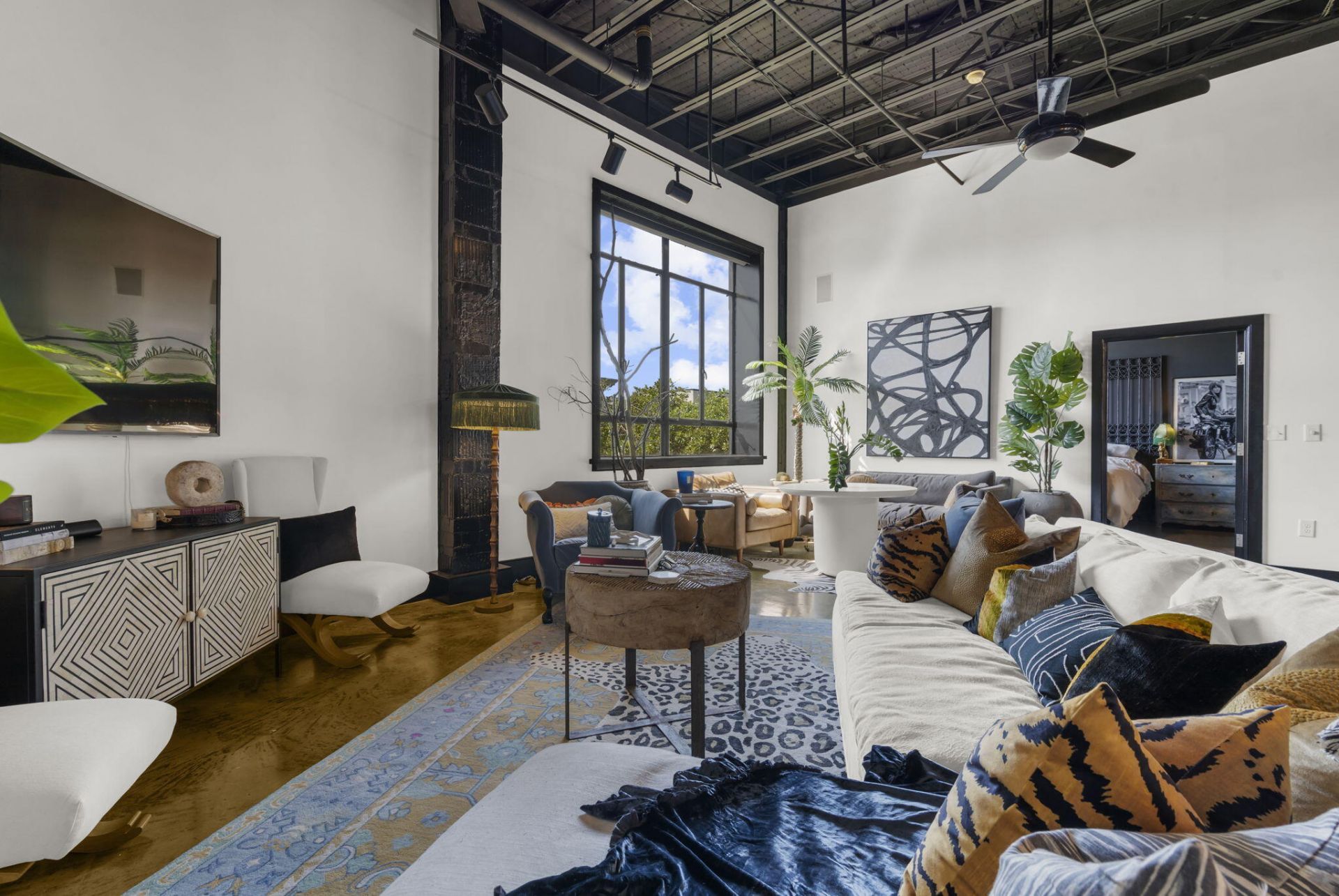 517 King Street Photo 20