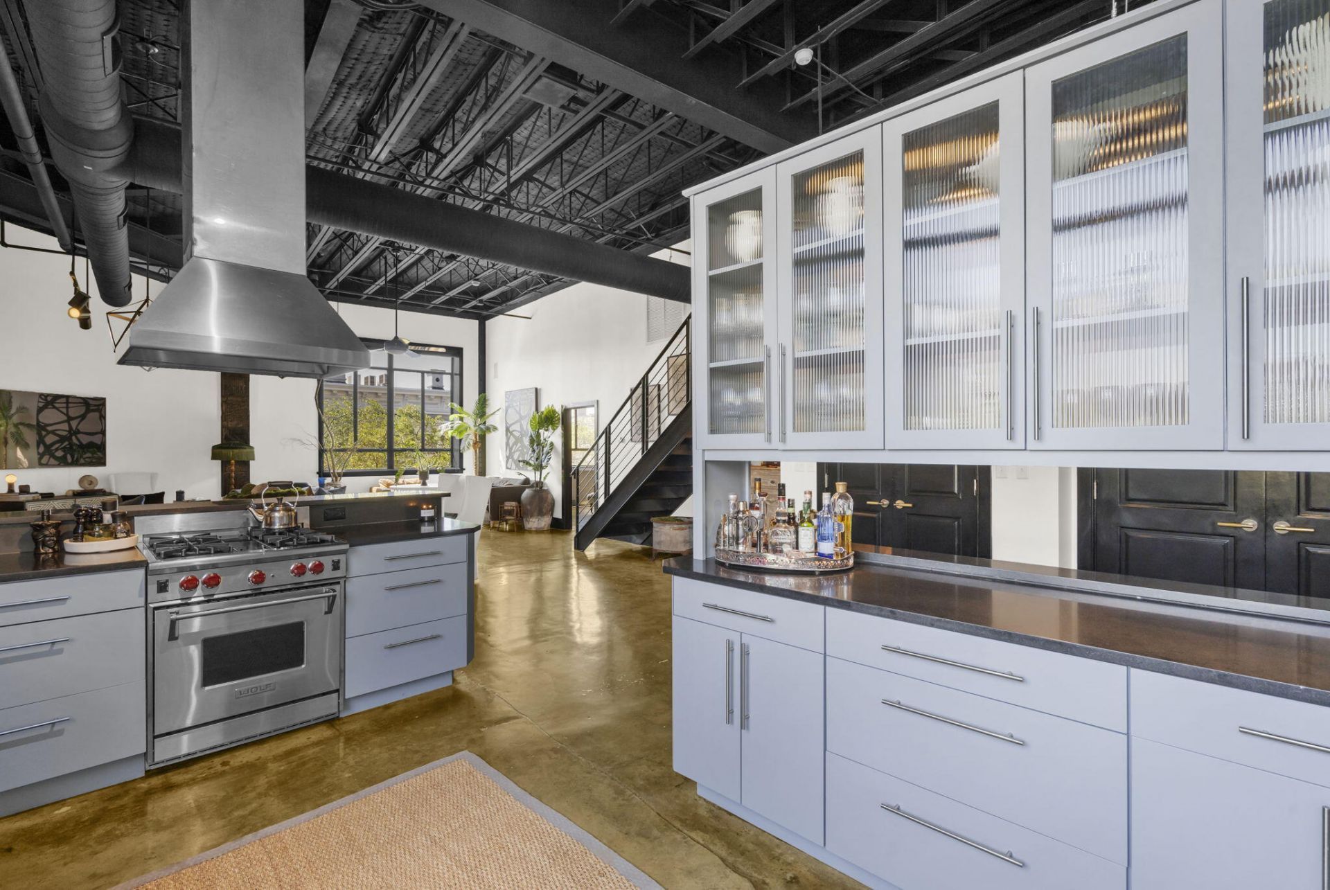 517 King Street Photo 25