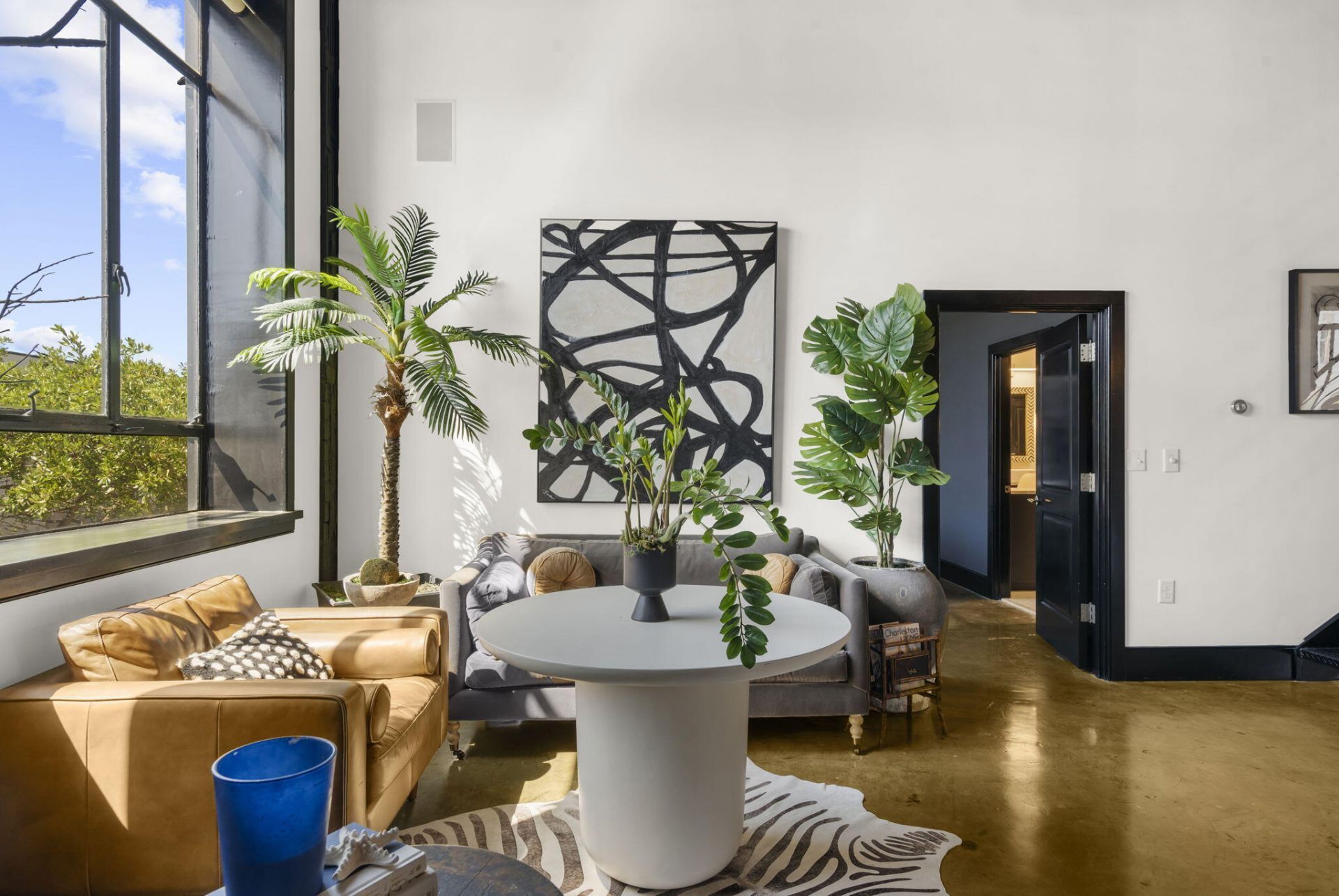 517 King Street Photo 35