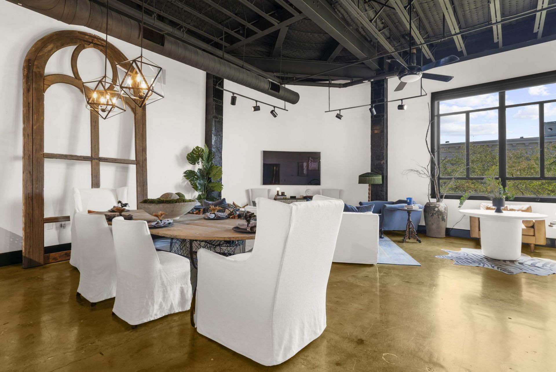 517 King Street Photo 4