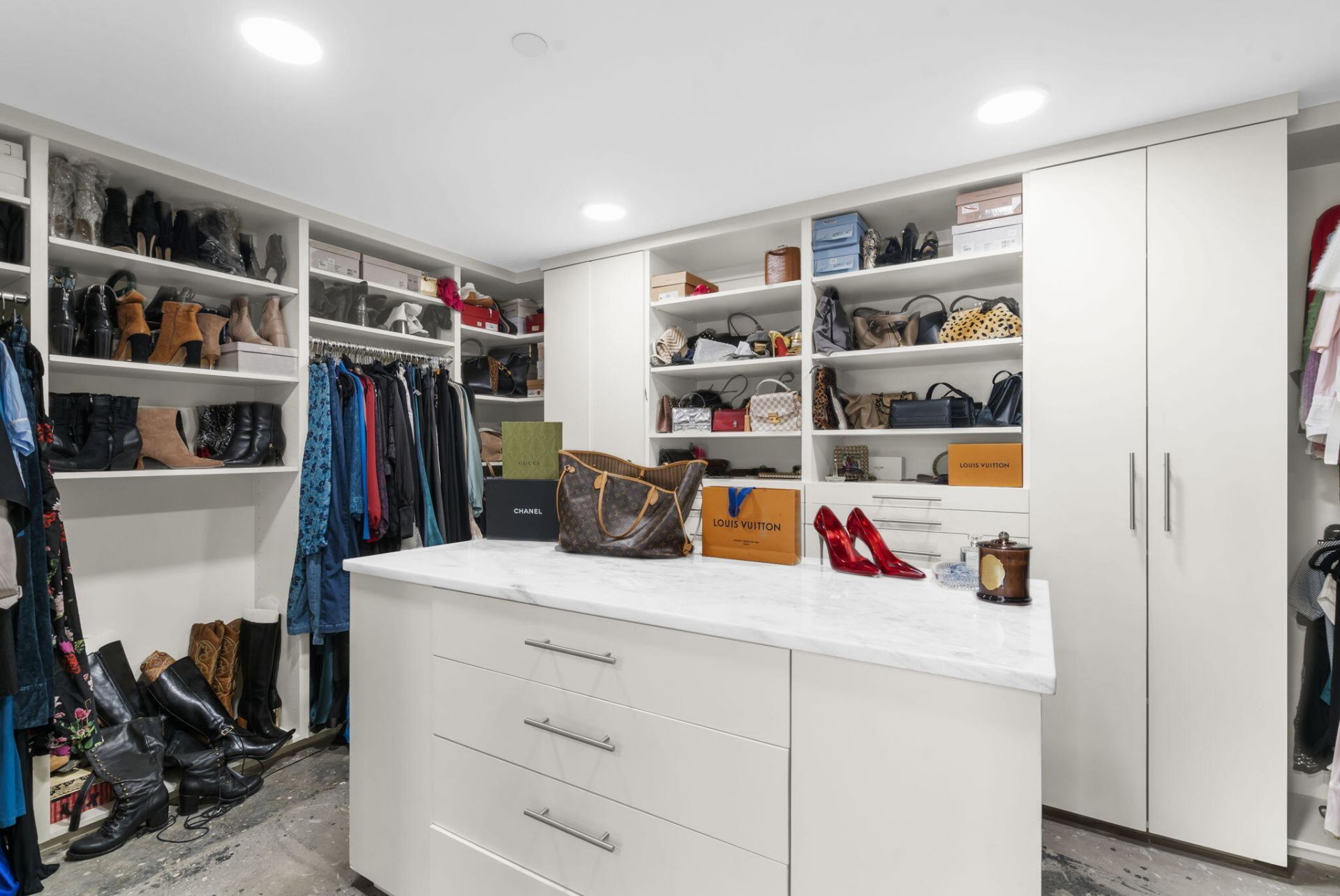 517 King Street Photo 41