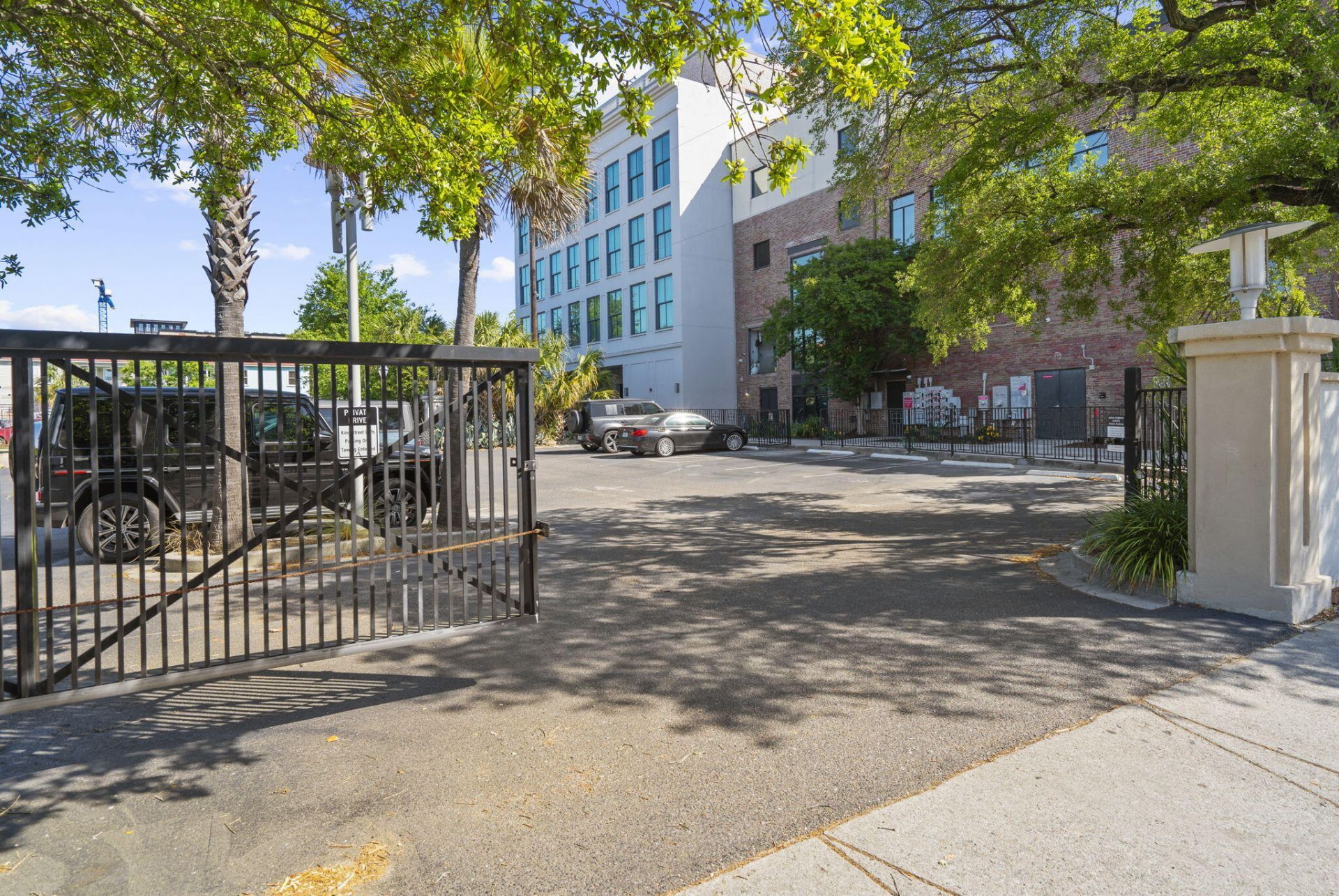 517 King Street Photo 64