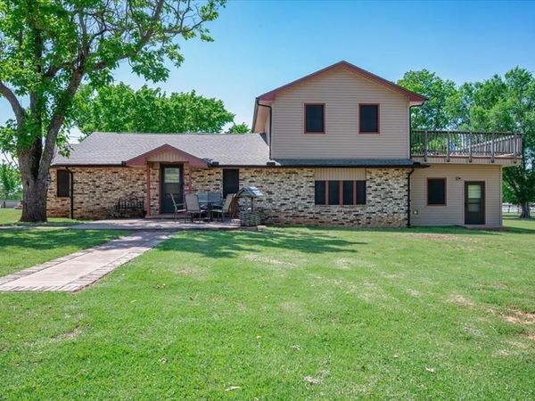 14940 E County Road 1520 , Lindsay, OK 73052