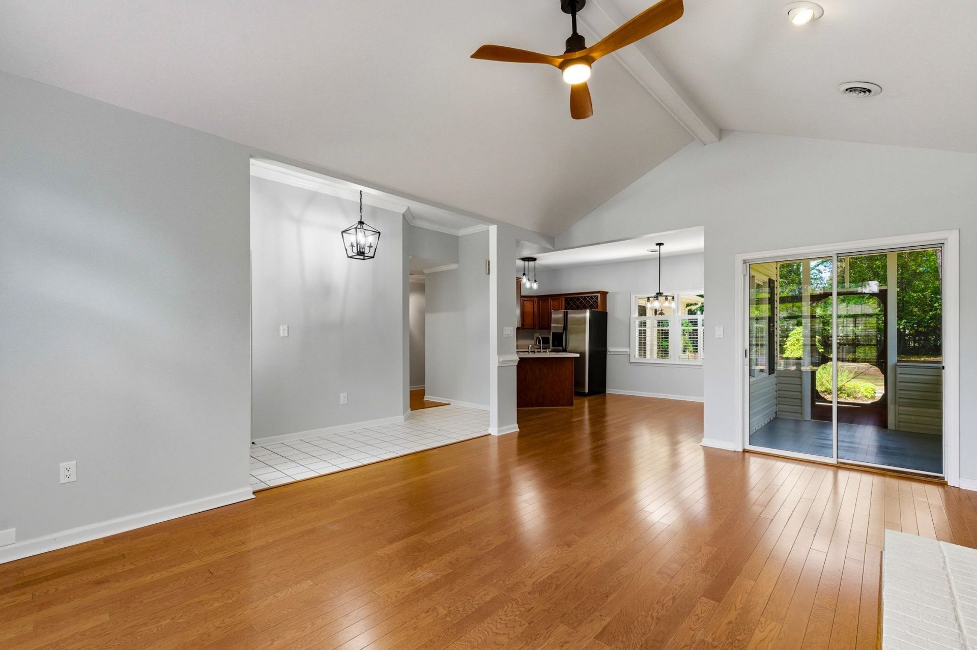 3068 Sweetpine Ln.  Photo 8