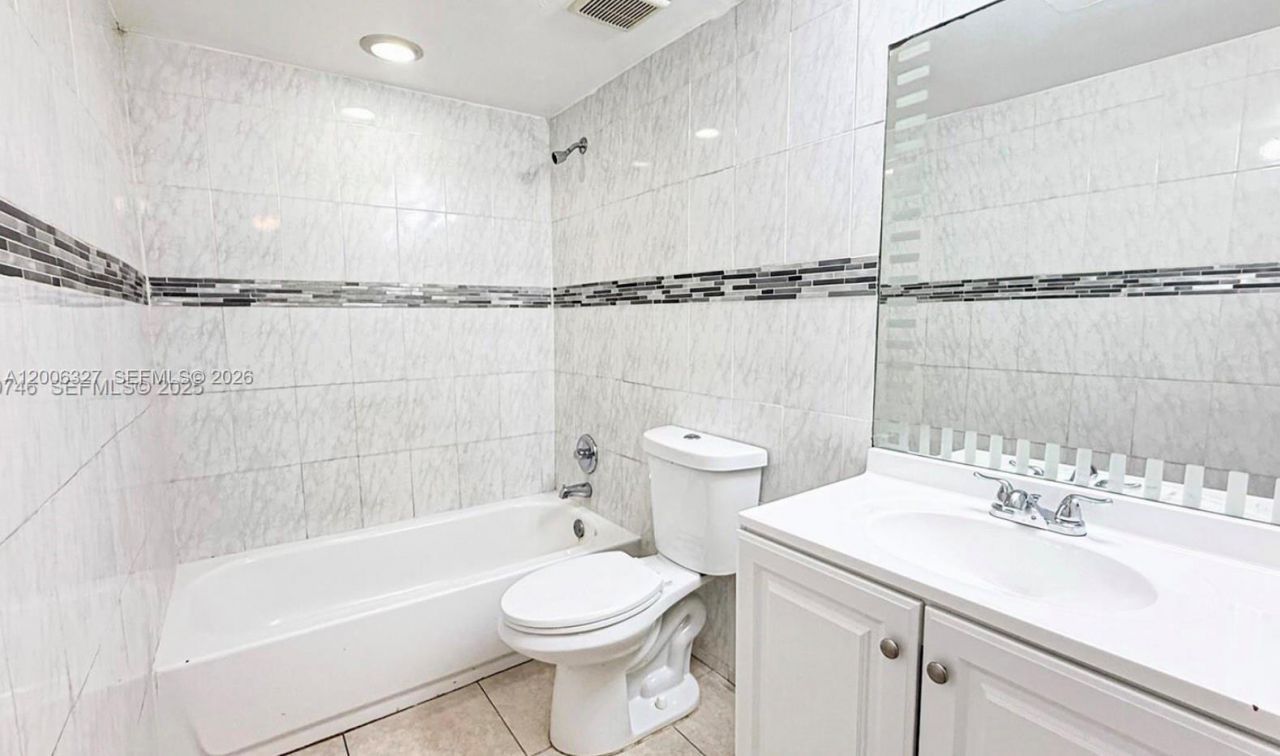 5100 SW 41st St, Unit 115, Pembroke Park, FL 33023 Photo