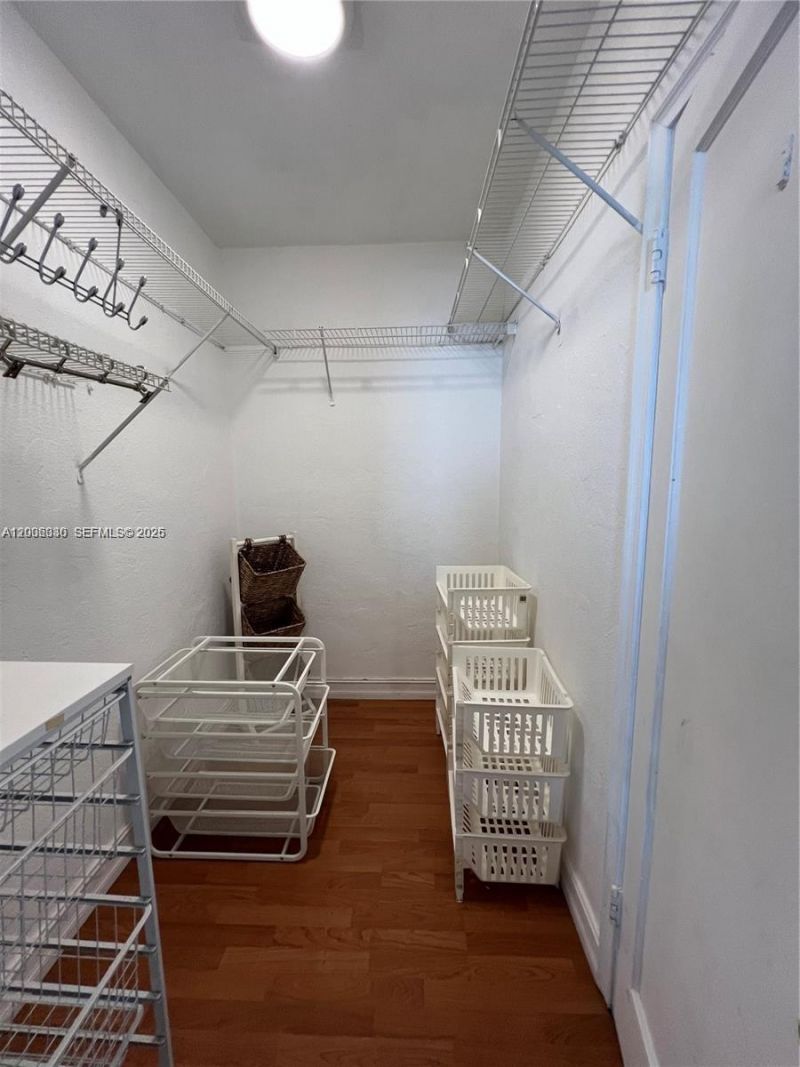 7920 Harding Ave , Unit 9, Miami Beach, FL 33141 Photo