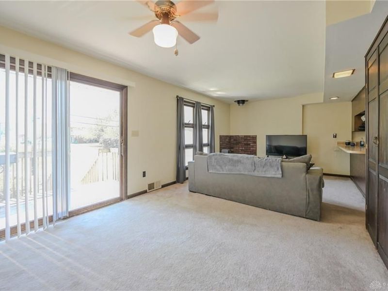 421 E Main Street, Saint Paris, OH 43072 Photo 12