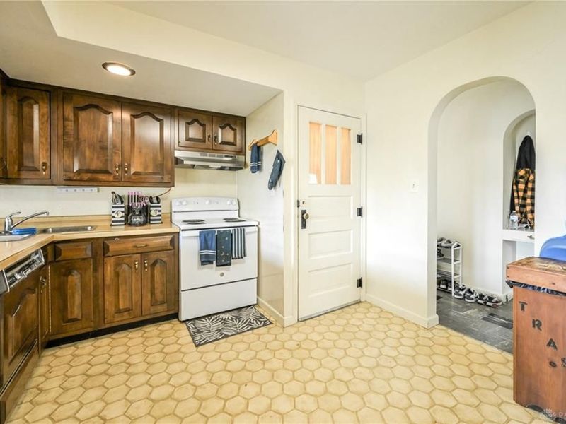 421 E Main Street, Saint Paris, OH 43072 Photo 17