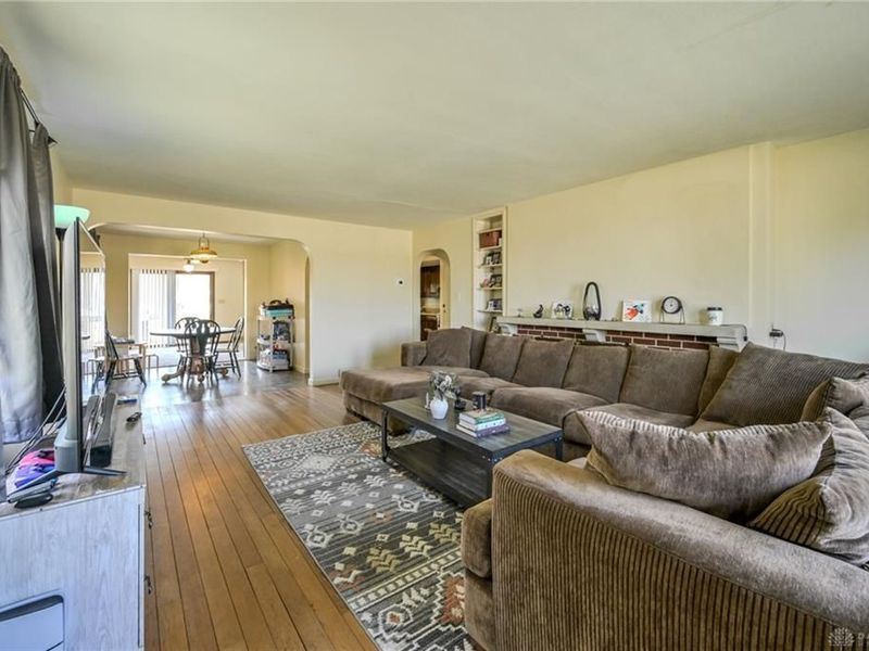 421 E Main Street, Saint Paris, OH 43072 Photo 5