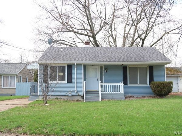 3750 Deveaux Street , Niagara Falls, NY 14305