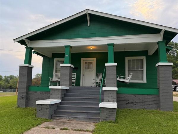 9890 Highway 79 , Haynesville, LA 71038