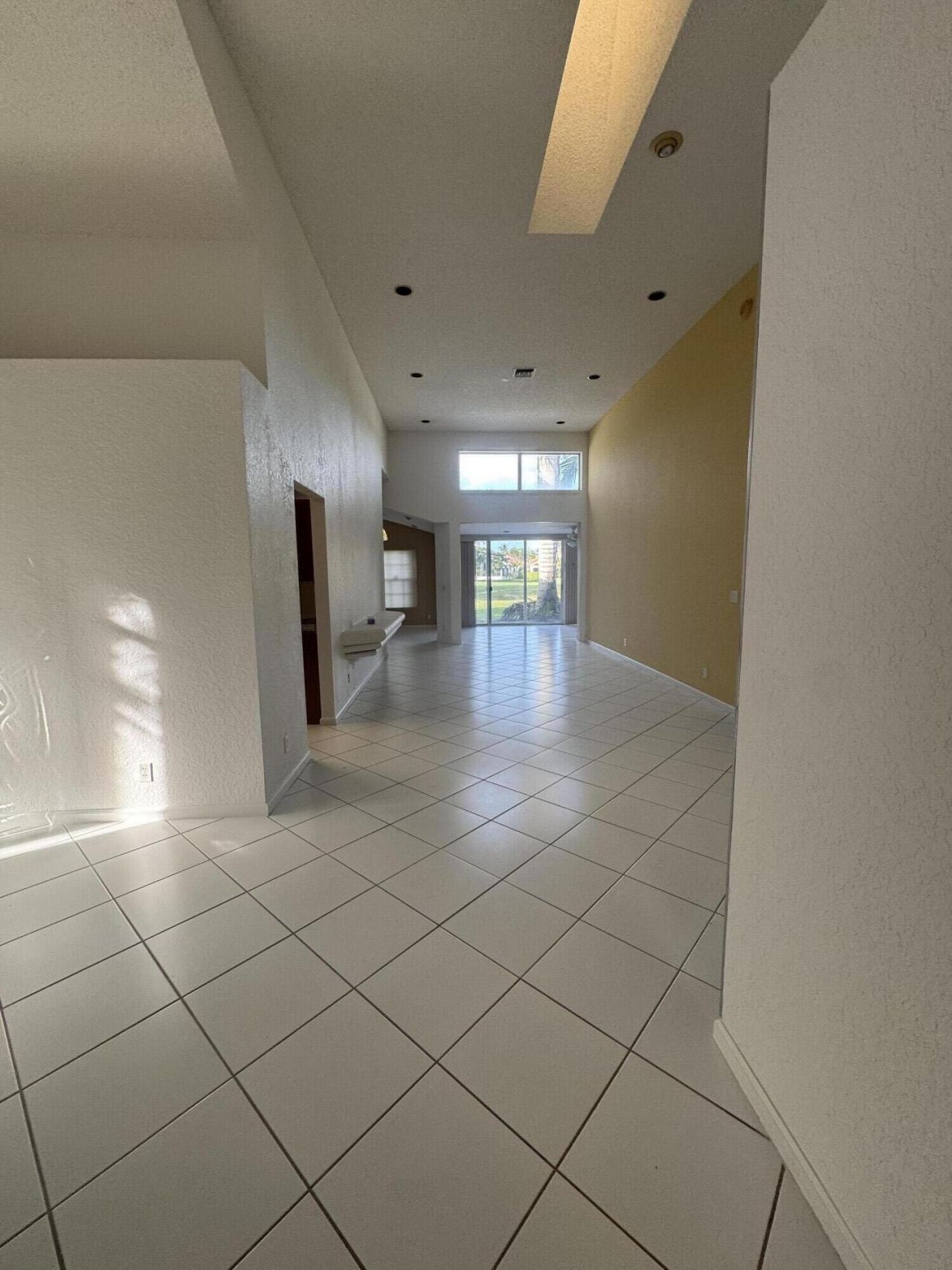 6113 Greenspointe Drive, Unit 10, Boynton Beach, FL 33437 Photo
