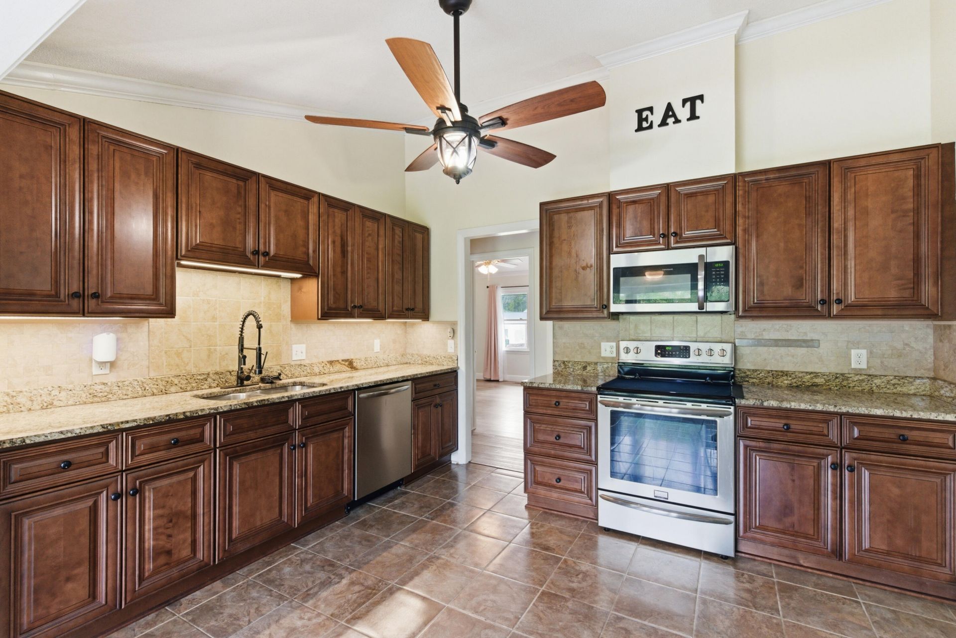 127 Cooper Circle Photo 24
