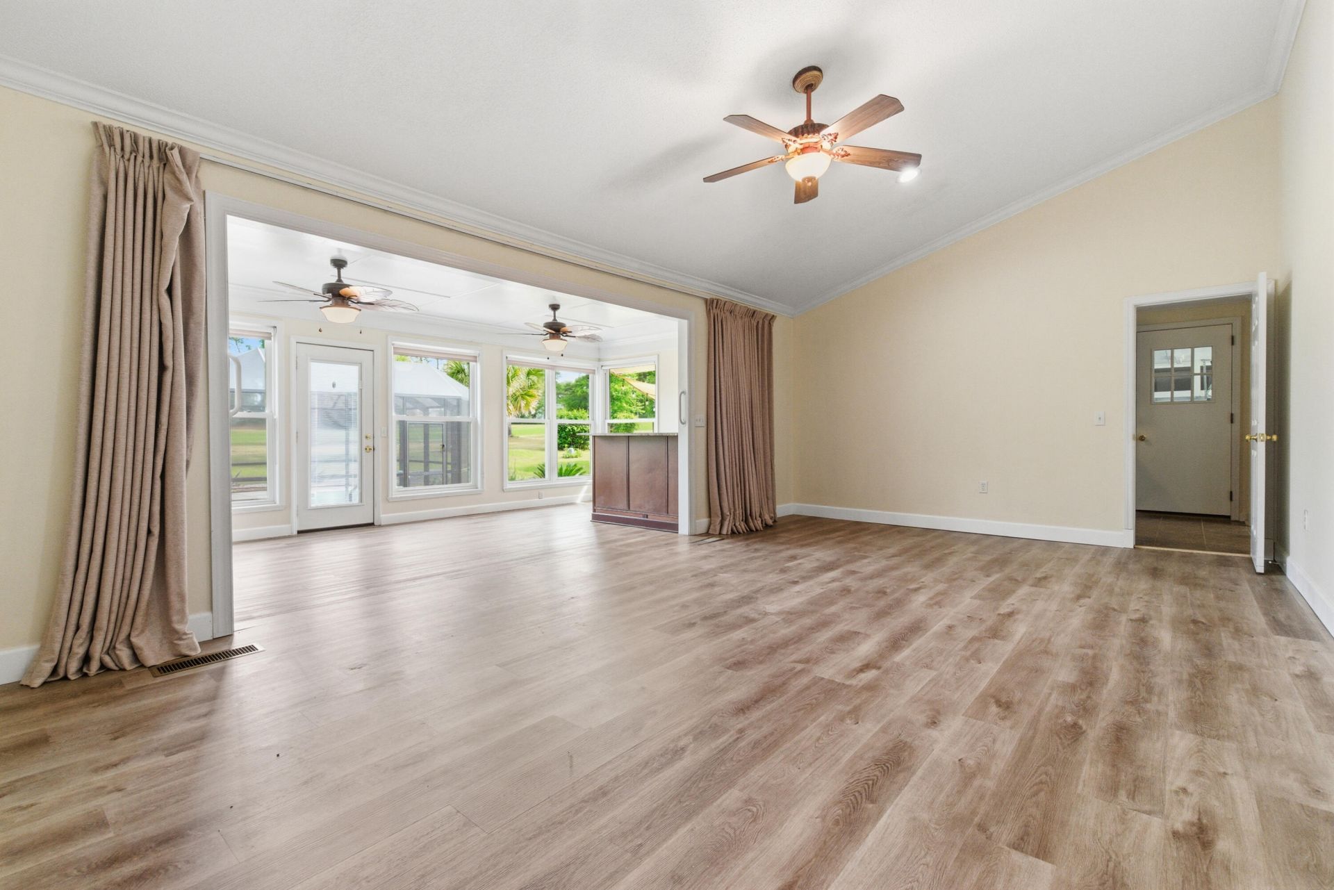 127 Cooper Circle Photo 28