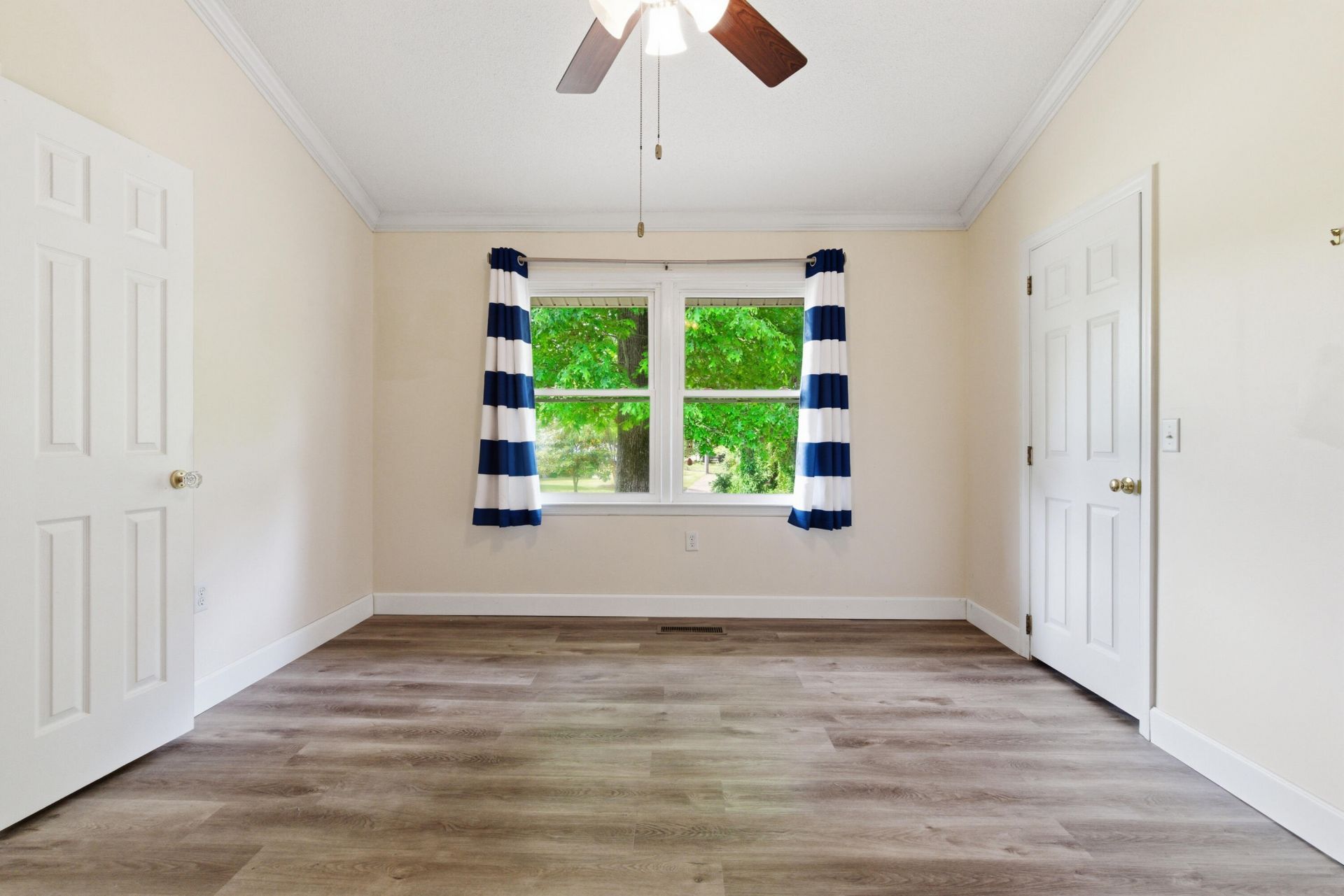 127 Cooper Circle Photo 38