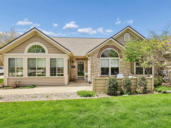 3305 SE Glenstone Drive, Unit 137, Grimes, IA 50111