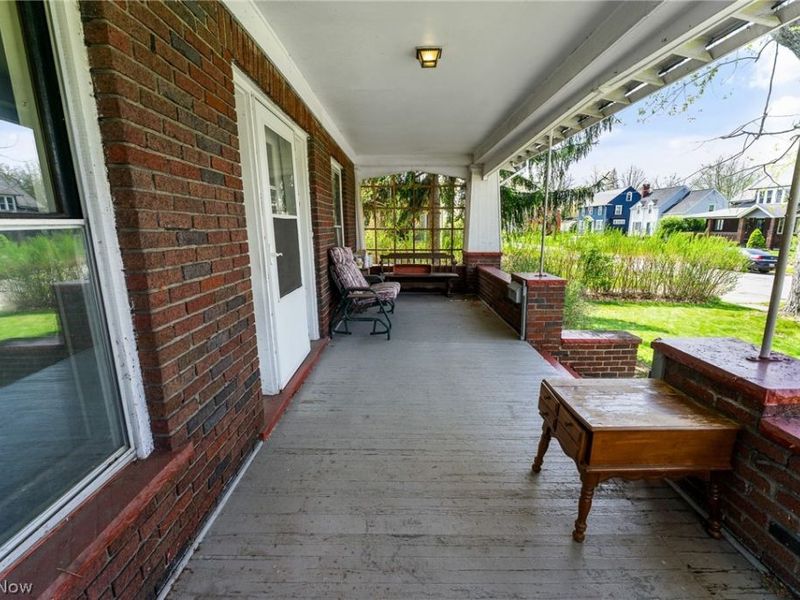 197 Woodbine Avenue SE, Warren, OH 44483 Photo 2