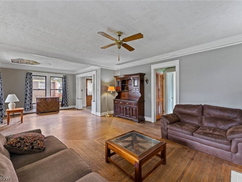 197 Woodbine Avenue SE, Warren, OH 44483 Photo 4