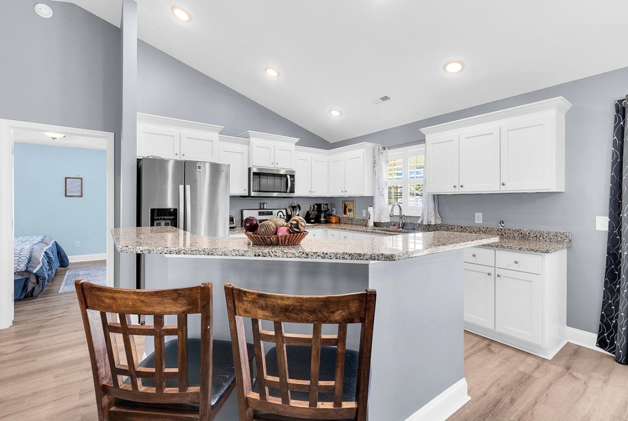 4108 Danby Lane Photo 10