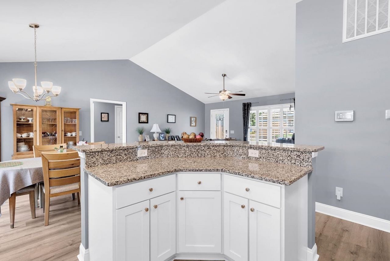 4108 Danby Lane Photo 13
