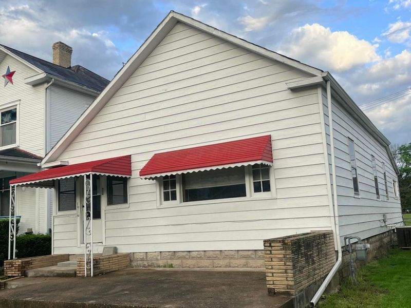 171 Warner Avenue, Logan, OH 43138 Photo 1