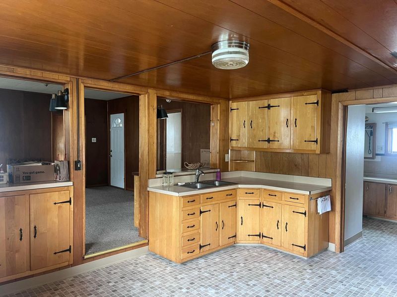 171 Warner Avenue, Logan, OH 43138 Photo 2