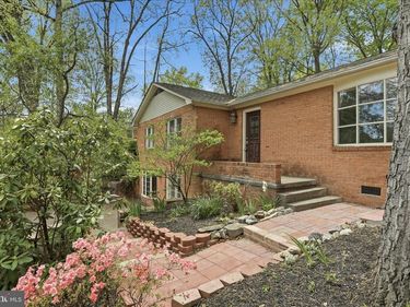 107 OAK RIDGE DRIVE, STEPHENS CITY, VA 22655