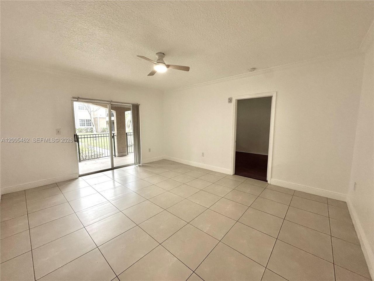 215 SW 117th Ter, Unit 14104, Pembroke Pines, FL 33025 Photo