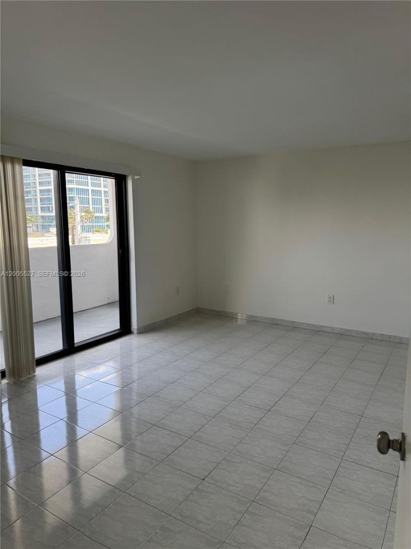 6725 Harding Ave , Unit 503, Miami Beach, FL 33141 Photo