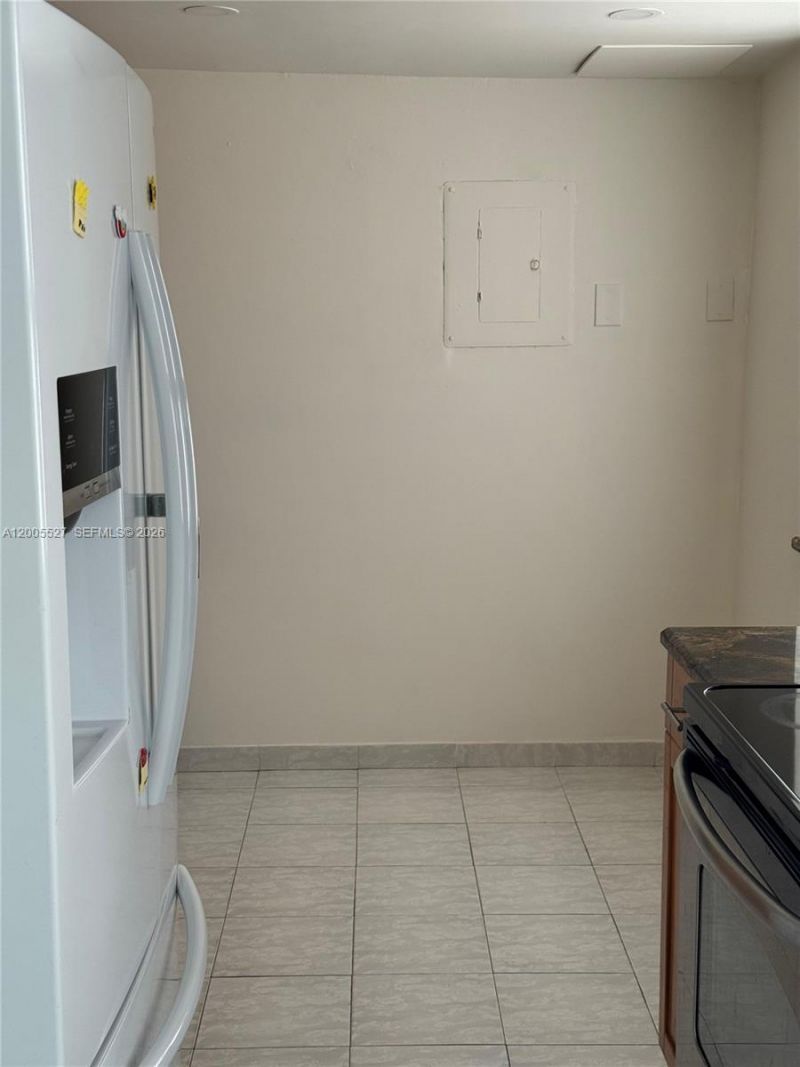 6725 Harding Ave , Unit 503, Miami Beach, FL 33141 Photo