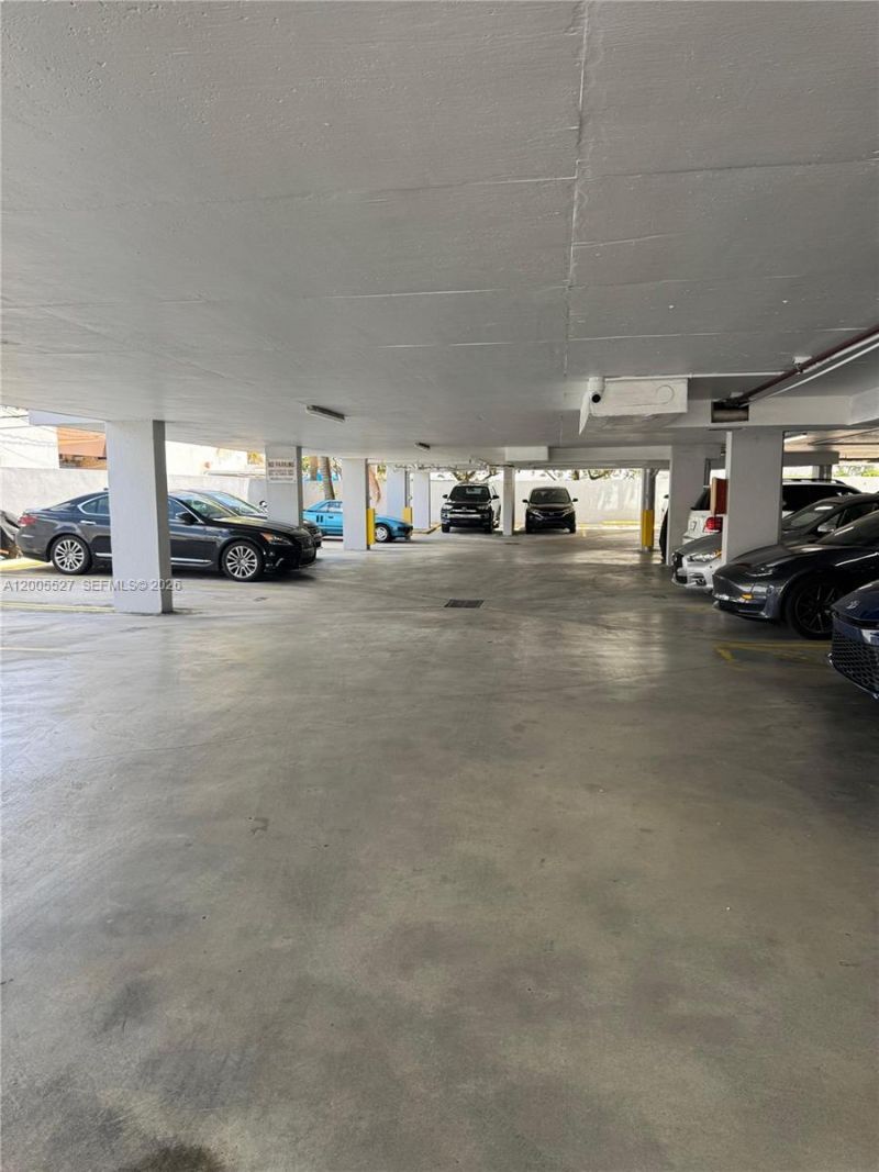 6725 Harding Ave , Unit 503, Miami Beach, FL 33141 Photo