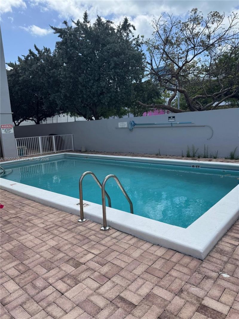 6725 Harding Ave , Unit 503, Miami Beach, FL 33141 Photo