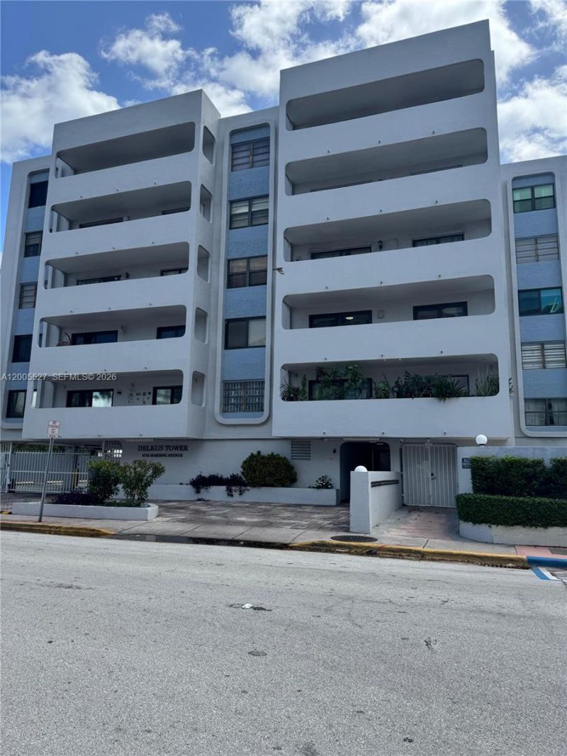 6725 Harding Ave , Unit 503, Miami Beach, FL 33141 Photo