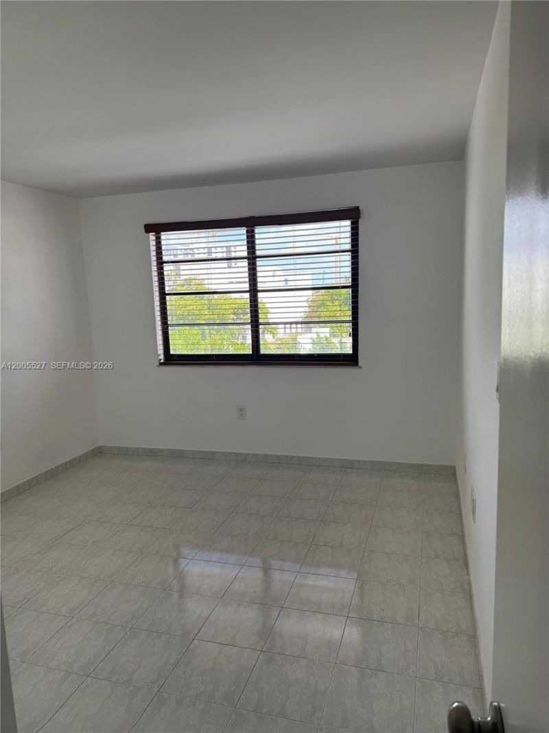 6725 Harding Ave , Unit 503, Miami Beach, FL 33141 Photo