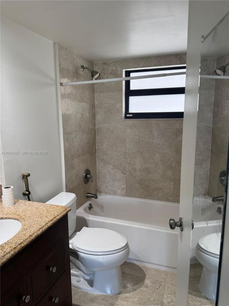 6725 Harding Ave , Unit 503, Miami Beach, FL 33141 Photo