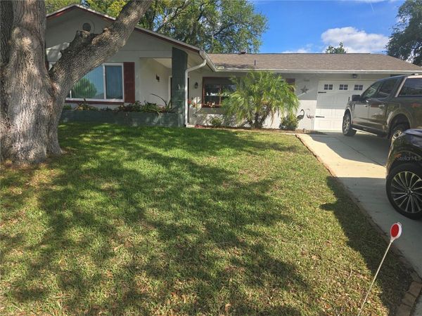 10616 SPRINGWOOD DRIVE , PORT RICHEY, FL 34668
