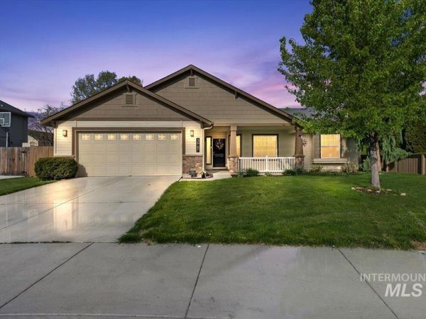 3967 N Longabaugh Ave, Meridian, ID 83646