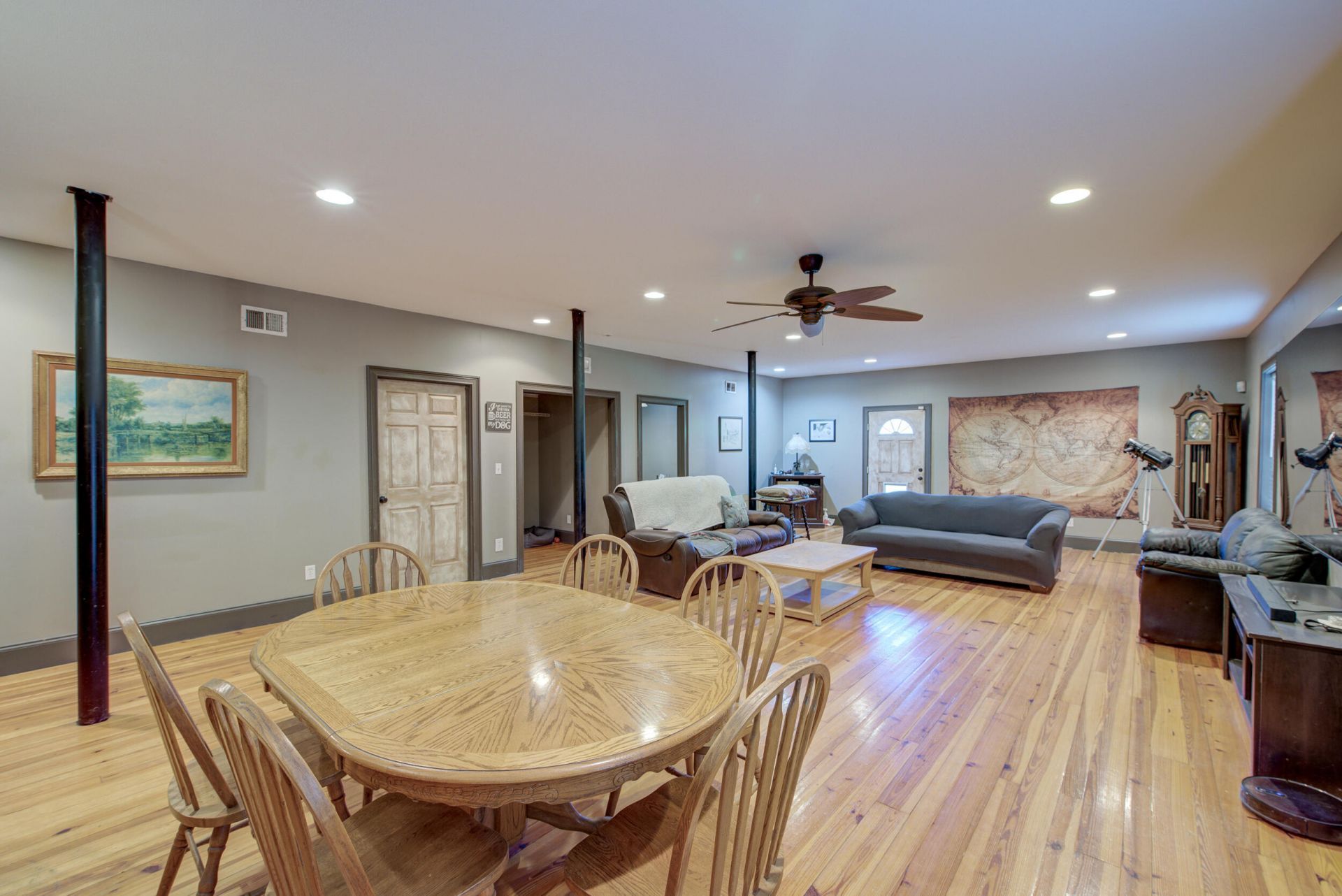 731 York Street Photo 47