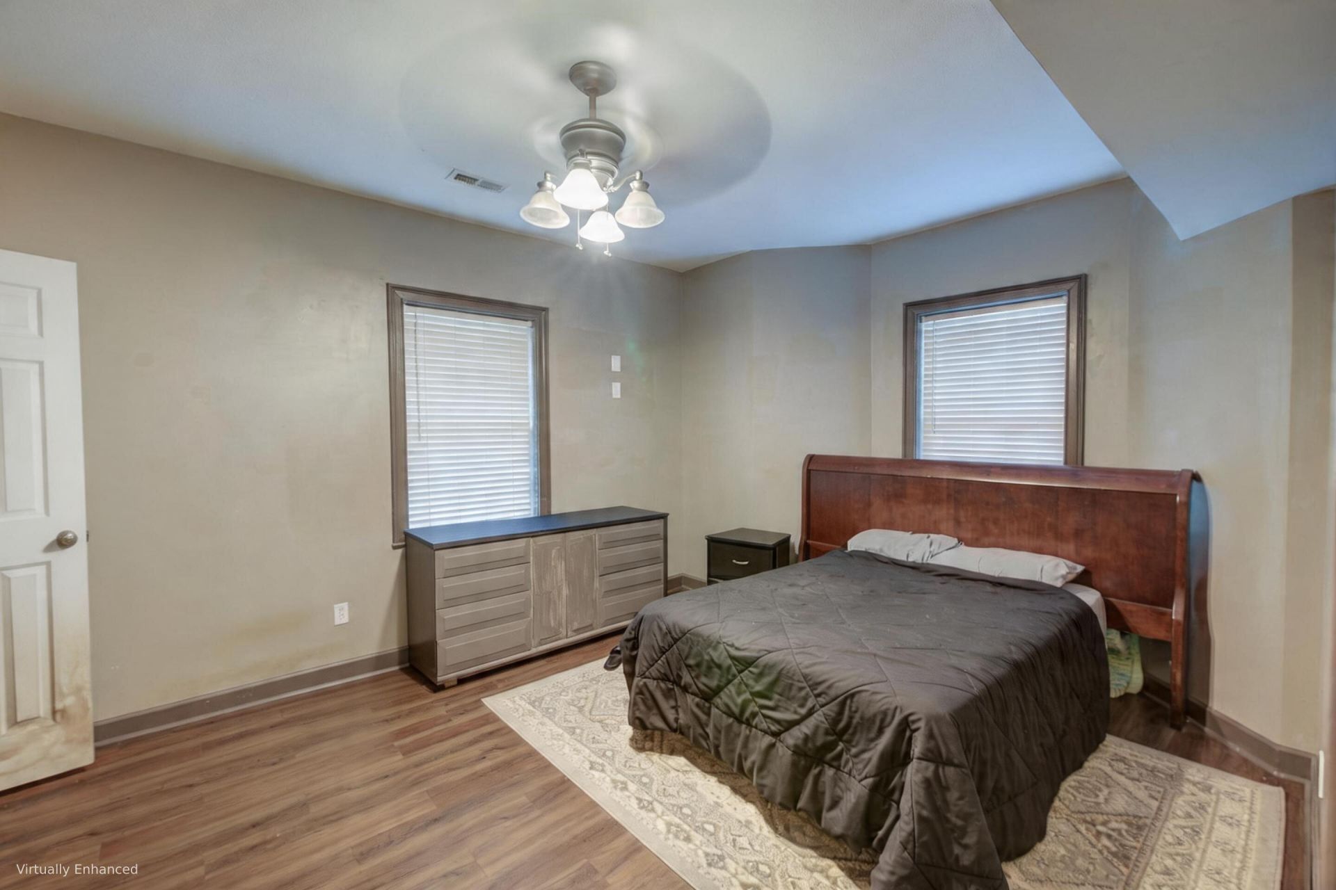 731 York Street Photo 52