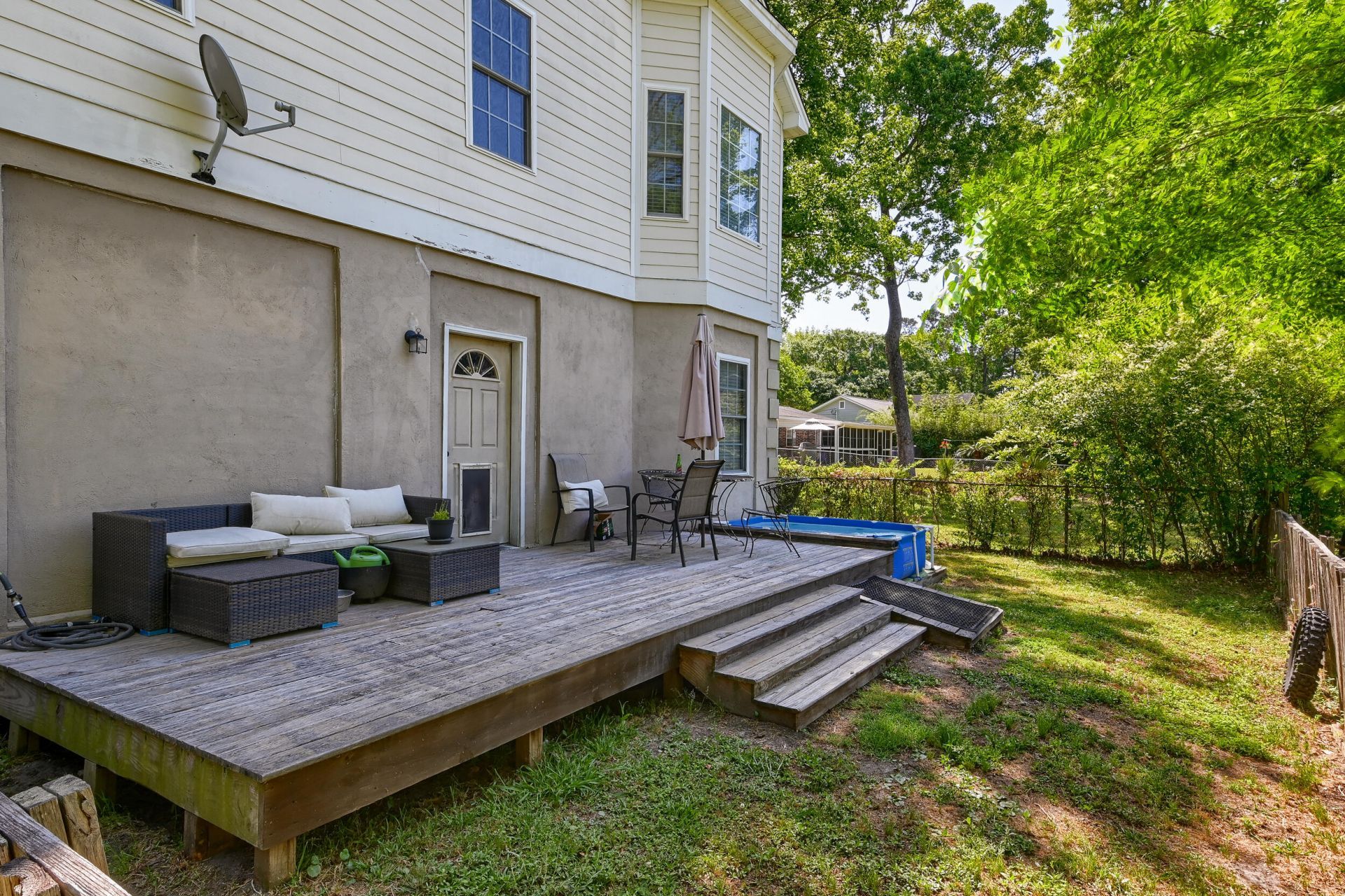 731 York Street Photo 9