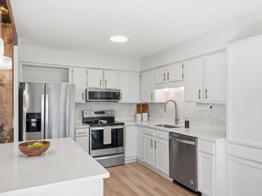 6125 Creek View Trail, Minnetonka, MN 55345