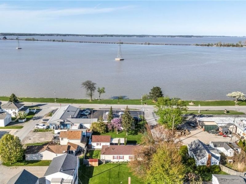 143 Oneida Trail, Sandusky, OH 44870 Photo 2